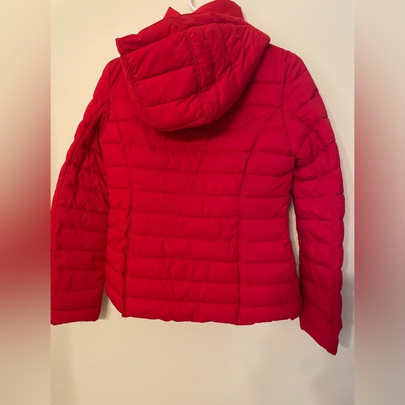 Red coat - Picture 2 of 3